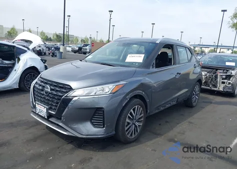 2021 Nissan Kicks Sv Xtronic Cvt z USA, uszkodzony, nr VIN 3N1CP5CV1ML537730